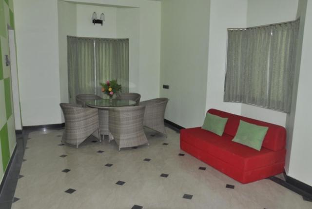 Hotel Golden Nest Yercaud Esterno foto