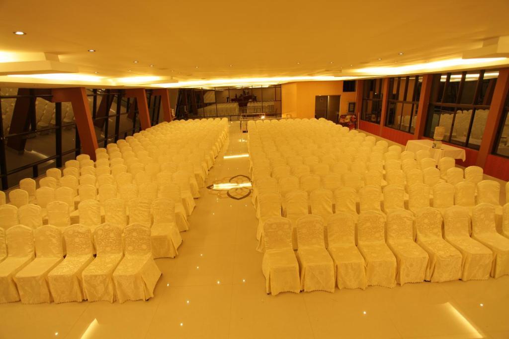 Hotel Golden Nest Yercaud Esterno foto