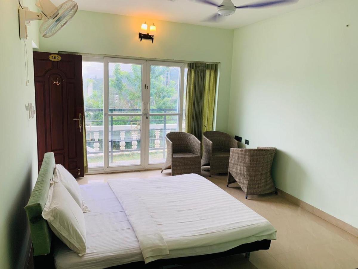 Hotel Golden Nest Yercaud Esterno foto